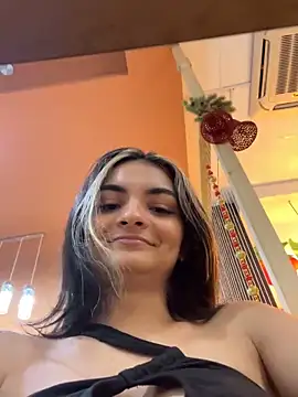 Snapshot of Cat2525 chatting on December 2025 08:27:02 PM Cat2525 online show from December 2025 08:27:02 PM