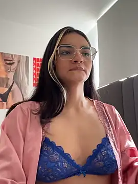 Snapshot of Cat2525 chatting on February 2026 07:21:01 PM Cat2525 online show from February 2026 07:21:01 PM