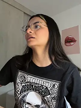 Snapshot of Cat2525 chatting on February 2026 09:46:01 PM Cat2525 online show from February 2026 09:46:01 PM