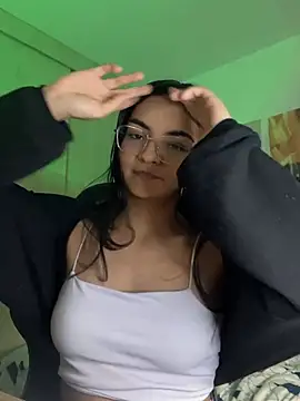 Cat2525 online show from April 2026 07:19:02 PM