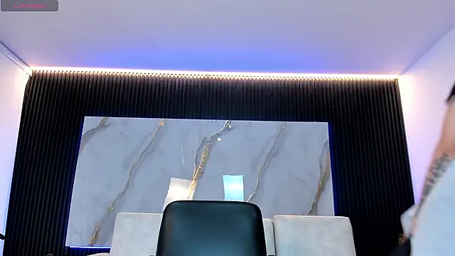 Snapshot of charlottewhitte chatting on October 2025 11:43:02 AM charlottewhitte online show from October 2025 11:43:02 AM