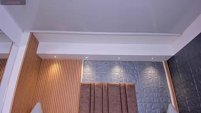 Snapshot of charlottewhitte chatting on November 2025 01:11:01 PM charlottewhitte online show from November 2025 01:11:01 PM