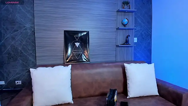 Snapshot of charlottewhitte chatting on November 2025 11:57:02 AM charlottewhitte online show from November 2025 11:57:02 AM