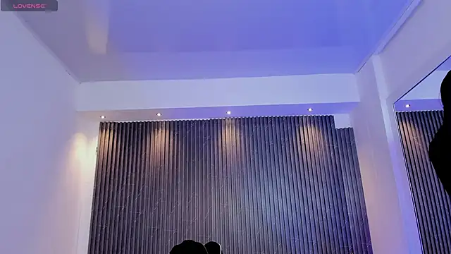 charlottewhitte online show from March 2026 11:17:02 AM