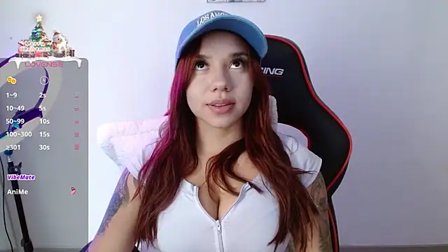 Snapshot of samantha_tattu chatting on December 2024 07:52:02 PM samantha tattu online show from December 2024 07:52:02 PM