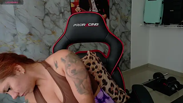 Snapshot of samantha_tattu chatting on October 2025 09:05:02 PM samantha tattu online show from October 2025 09:05:02 PM