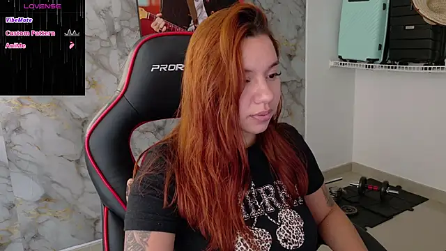 Snapshot of samantha_tattu chatting on November 2025 08:30:02 PM samantha tattu online show from November 2025 08:30:02 PM