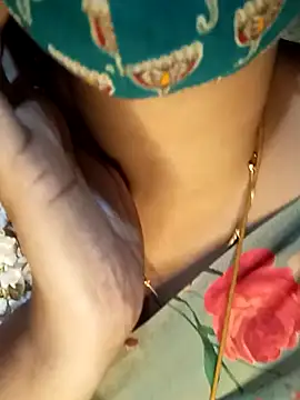 tuttifrutti17 online show from January 2025 05:39:02 PM