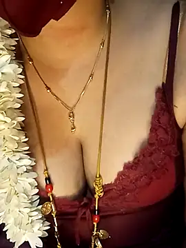 tuttifrutti17 online show from March 2025 05:34:02 PM