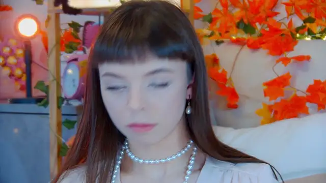 ElisabethDavis online show from October 2025 02:19:01 PM