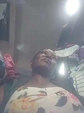 Hailey BaileyXYZ online show from December 2025 02:00:02 PM