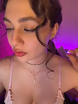 Snapshot of Your_insomniya chatting on June 2026 09:17:01 PM Your insomniya online show from June 2026 09:17:01 PM