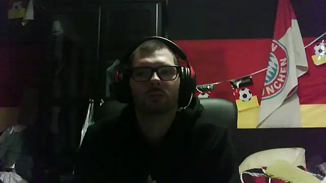 Die-geile-Sau online show from November 2025 09:47:01 PM