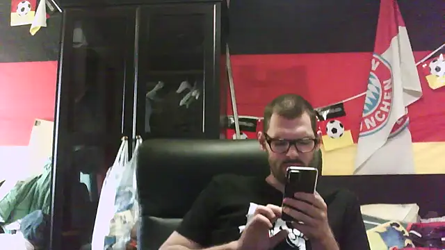 Die-geile-Sau online show from November 2025 01:11:01 PM