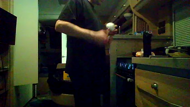 Snapshot of Ebinator666 chatting on October 2025 10:53:02 PM Ebinator666 online show from October 2025 10:53:02 PM