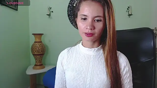 Sofia Franco  online show from September 2025 07:19:02 PM