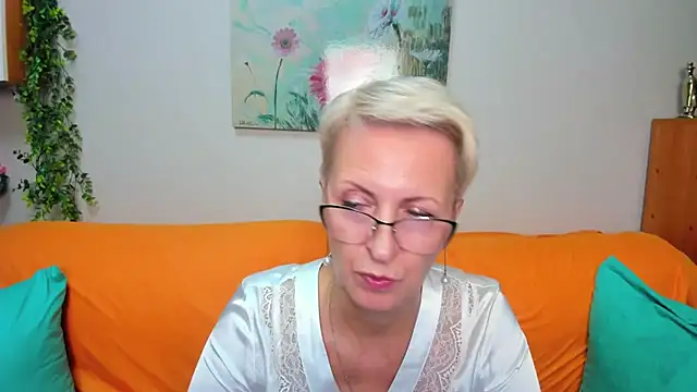 iamyourdream89 online show from October 2025 01:44:01 PM