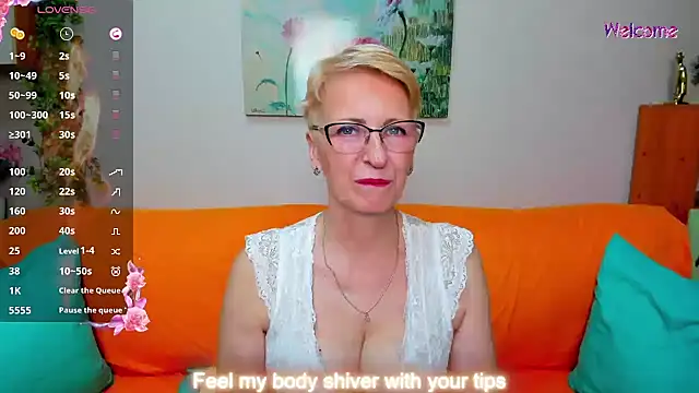 iamyourdream89 online show from July 2026 08:49:02 AM