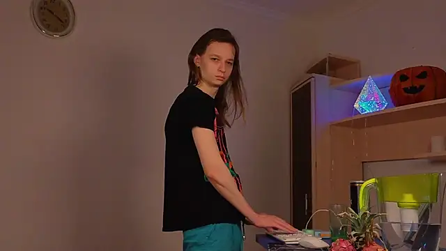 Frank Fraer online show from April 2026 08:21:01 PM