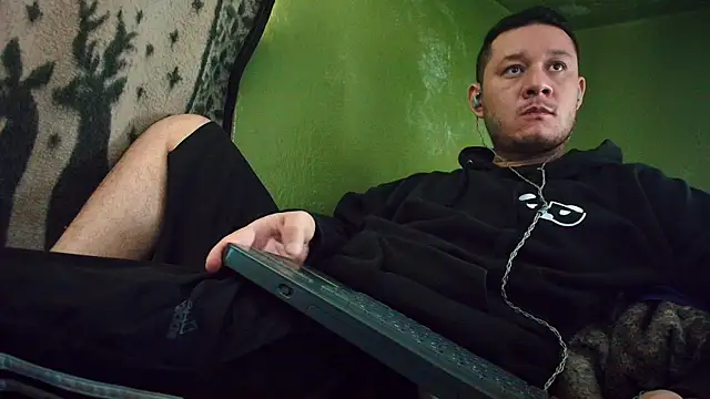 Snapshot of sweet_cock28 chatting on February 2025 03:26:01 PM sweet cock28 online show from February 2025 03:26:01 PM