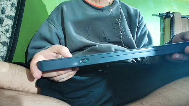 Snapshot of sweet_cock28 chatting on February 2025 06:48:02 PM sweet cock28 online show from February 2025 06:48:02 PM