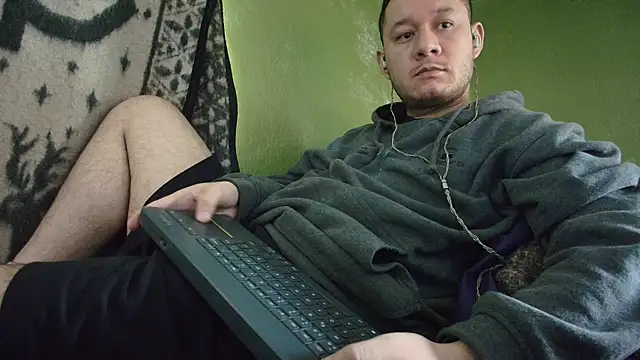 Snapshot of sweet_cock28 chatting on October 2025 03:46:02 PM sweet cock28 online show from October 2025 03:46:02 PM