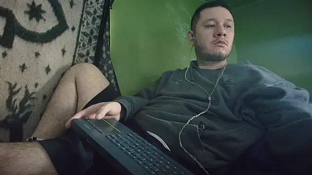 Snapshot of sweet_cock28 chatting on October 2025 02:18:02 PM sweet cock28 online show from October 2025 02:18:02 PM