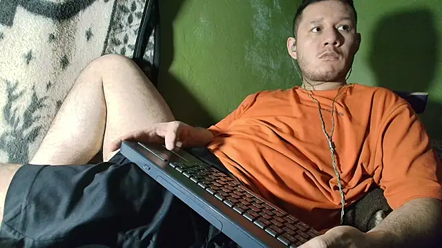 Snapshot of sweet_cock28 chatting on November 2025 03:28:02 AM sweet cock28 online show from November 2025 03:28:02 AM