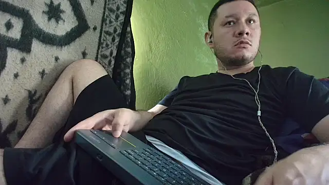 Snapshot of sweet_cock28 chatting on November 2025 03:13:02 PM sweet cock28 online show from November 2025 03:13:02 PM