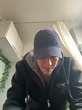 Snapshot of Toyjungee chatting on December 2024 11:18:02 AM Toyjungee online show from December 2024 11:18:02 AM