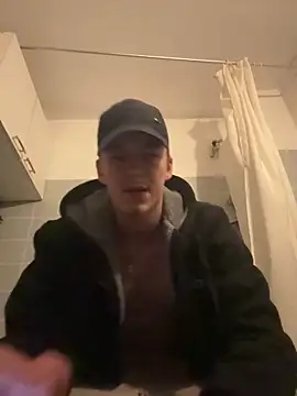 Snapshot of Toyjungee chatting on December 2024 07:04:02 PM Toyjungee online show from December 2024 07:04:02 PM