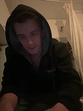 Snapshot of Toyjungee chatting on December 2024 10:57:02 PM Toyjungee online show from December 2024 10:57:02 PM