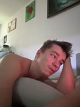 Snapshot of Toyjungee chatting on December 2024 11:07:02 AM Toyjungee online show from December 2024 11:07:02 AM