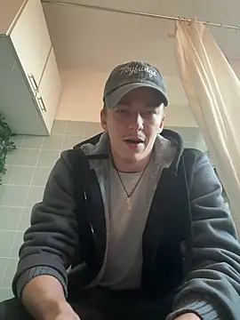 Snapshot of Toyjungee chatting on December 2024 03:10:01 PM Toyjungee online show from December 2024 03:10:01 PM