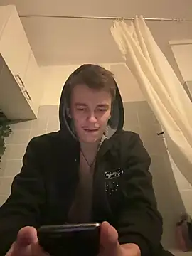 Snapshot of Toyjungee chatting on January 2025 11:24:02 PM Toyjungee online show from January 2025 11:24:02 PM