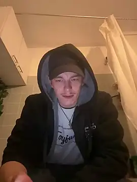 Snapshot of Toyjungee chatting on January 2025 08:25:02 PM Toyjungee online show from January 2025 08:25:02 PM