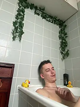 Snapshot of Toyjungee chatting on February 2025 01:00:02 PM Toyjungee online show from February 2025 01:00:02 PM