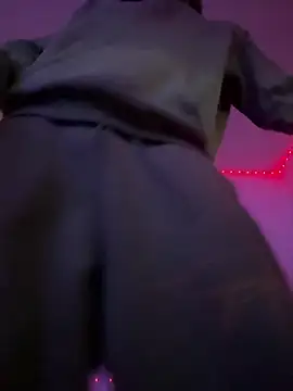 Snapshot of Toyjungee chatting on February 2025 09:05:02 AM Toyjungee online show from February 2025 09:05:02 AM