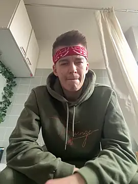 Snapshot of Toyjungee chatting on February 2025 01:19:02 PM Toyjungee online show from February 2025 01:19:02 PM