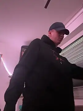 Snapshot of Toyjungee chatting on February 2025 07:56:01 AM Toyjungee online show from February 2025 07:56:01 AM