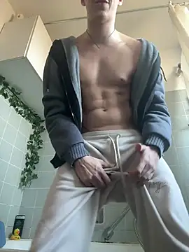 Snapshot of Toyjungee chatting on March 2025 03:20:01 PM Toyjungee online show from March 2025 03:20:01 PM