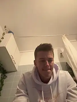 Snapshot of Toyjungee chatting on October 2025 10:05:01 PM Toyjungee online show from October 2025 10:05:01 PM