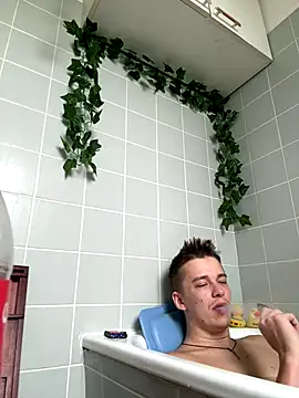 Snapshot of Toyjungee chatting on October 2025 10:02:02 AM Toyjungee online show from October 2025 10:02:02 AM