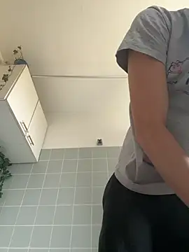 Snapshot of Toyjungee chatting on October 2025 12:27:01 PM Toyjungee online show from October 2025 12:27:01 PM