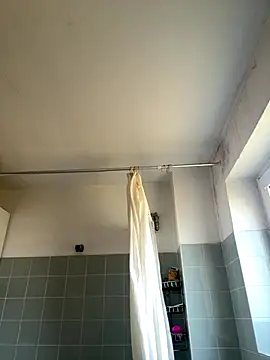 Snapshot of Toyjungee chatting on October 2025 08:26:01 AM Toyjungee online show from October 2025 08:26:01 AM