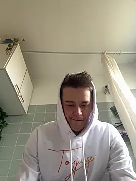 Snapshot of Toyjungee chatting on October 2025 11:10:01 AM Toyjungee online show from October 2025 11:10:01 AM