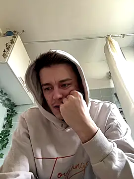 Snapshot of Toyjungee chatting on October 2025 09:10:02 AM Toyjungee online show from October 2025 09:10:02 AM