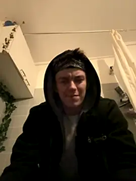 Snapshot of Toyjungee chatting on October 2025 10:21:01 PM Toyjungee online show from October 2025 10:21:01 PM