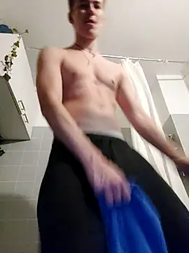 Snapshot of Toyjungee chatting on October 2025 07:07:02 PM Toyjungee online show from October 2025 07:07:02 PM