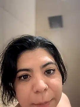 kimmiakiss22 online show from December 2025 03:47:02 AM